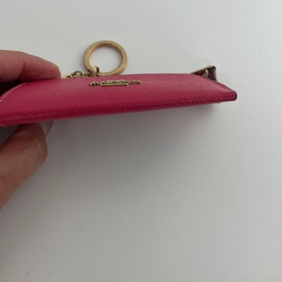 Coach - Picture 7 of 10